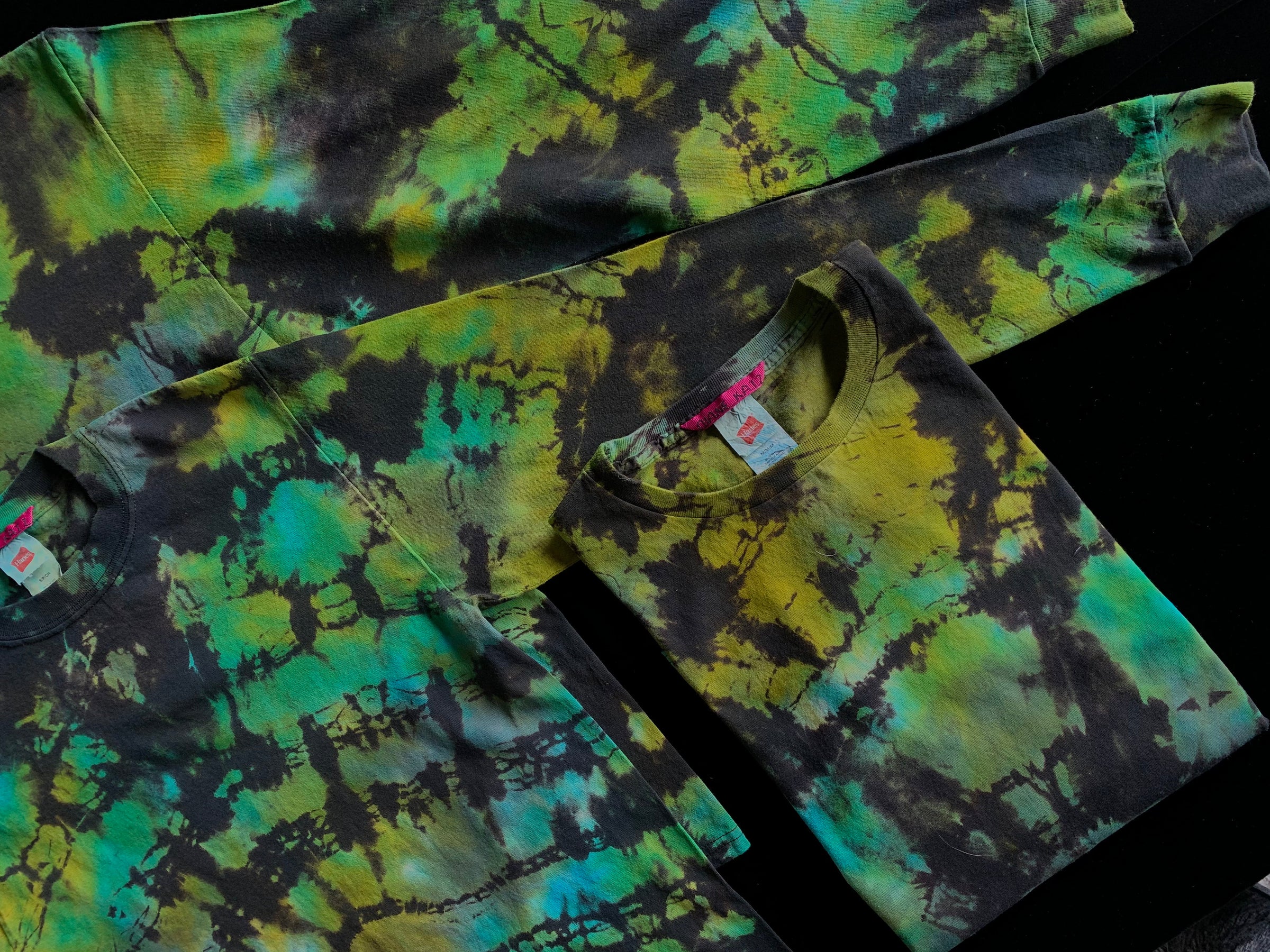 Hand-Dyed 100% Cotton Long Sleeve Crew Neck Tee-Shirt / Colorway